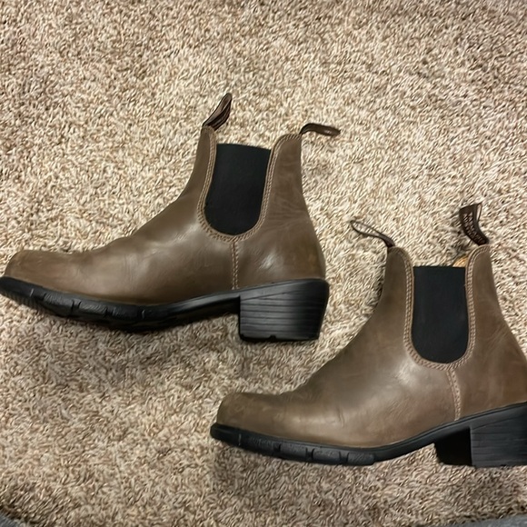 Blundstone brown heeled boots 38.5 lots of wear left! - Picture 2 of 8